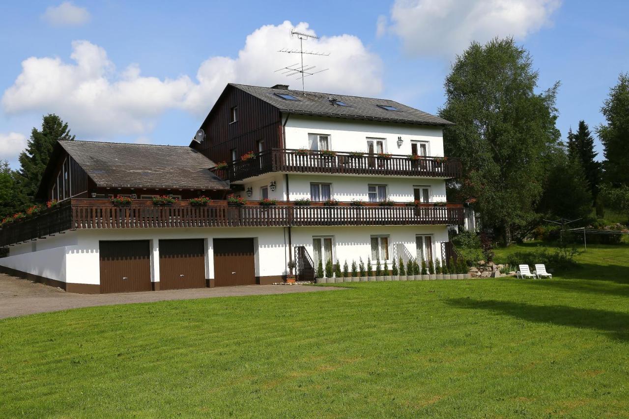 Landhotel Garni Schweizerhaus Schönwalde エクステリア 写真