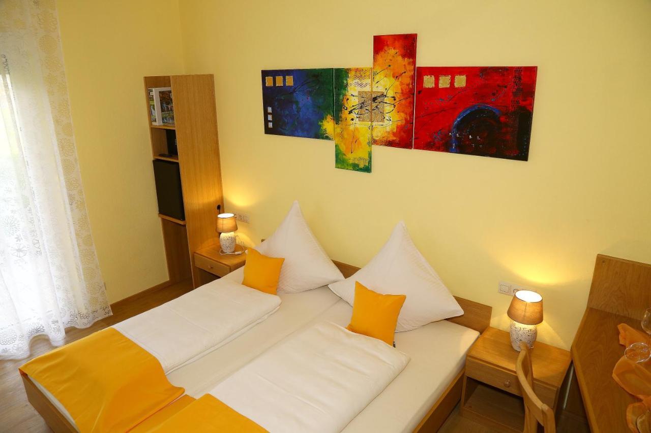 Landhotel Garni Schweizerhaus Schönwalde エクステリア 写真